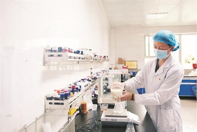 羅曉紅 為企業(yè)發(fā)展插上科技的翅膀——技術(shù)檢測(cè)的力量